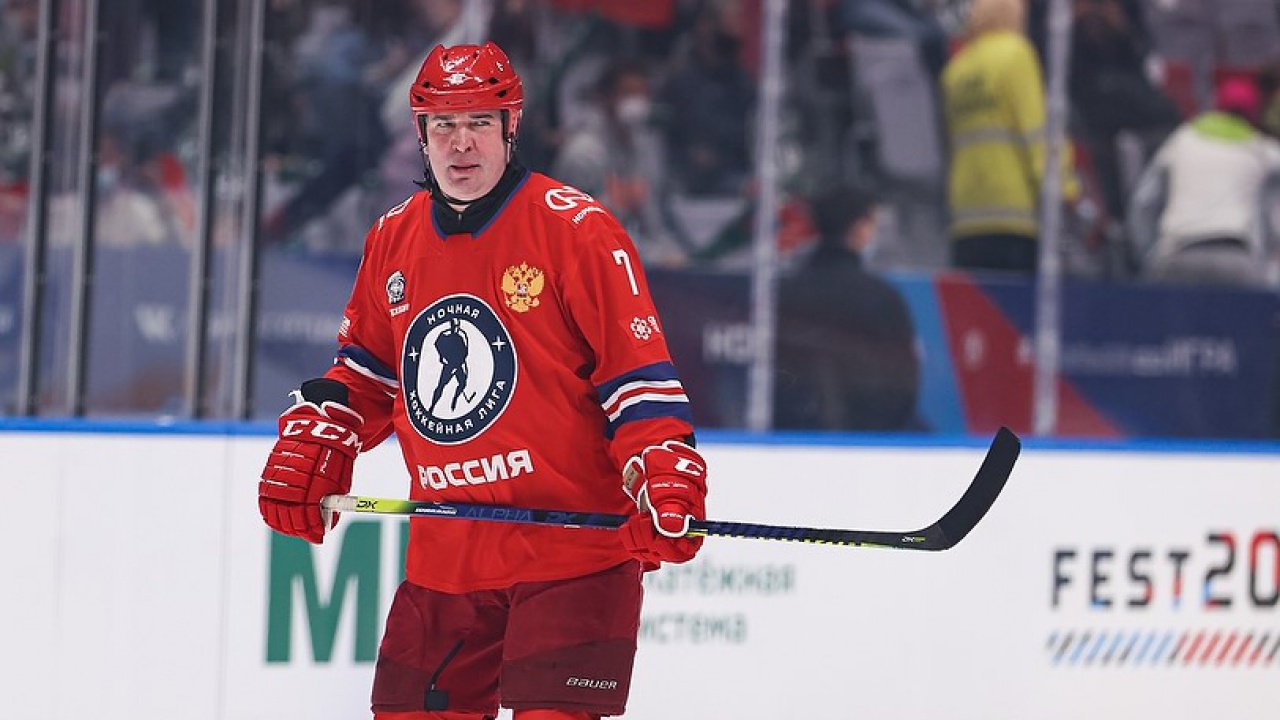В Пермь приедет двукратный олимпийский чемпион по хоккею Алексей Касатонов