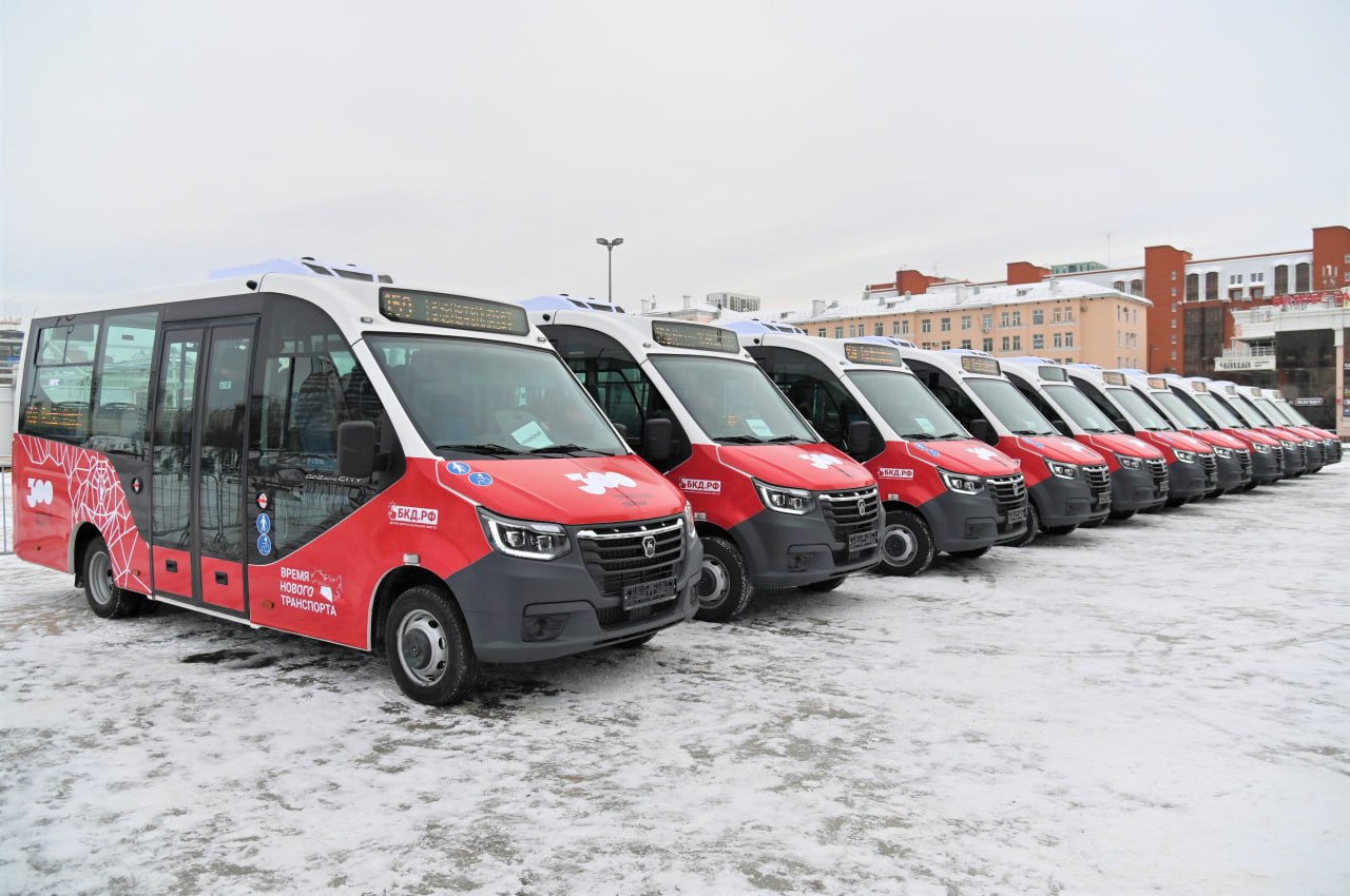 В Прикамье 17 новых автобусов передали муниципалитетам 