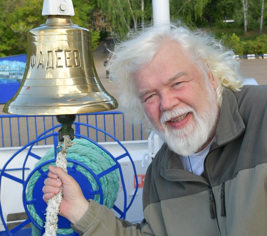 Парнас и ЗАГС – призы за эстафету «Звезды»: прикамскому поэту Игорю Тюленеву исполнилось 70 лет