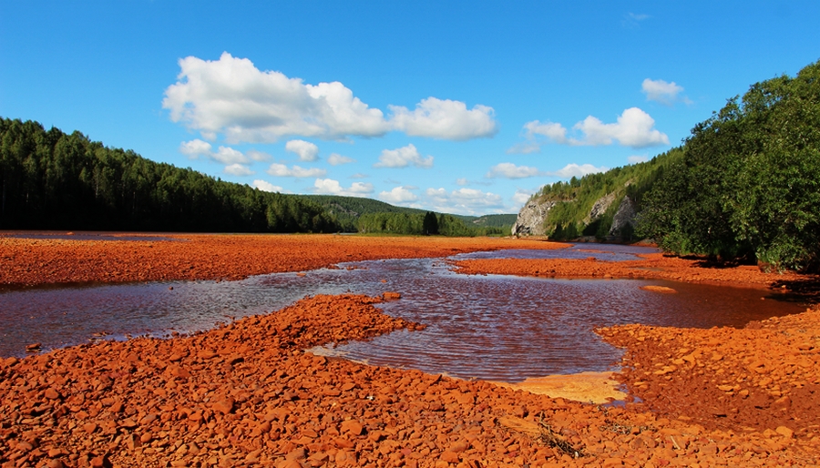 Рыжие реки, химические берега: за чей счет будут спасать реки КУБа