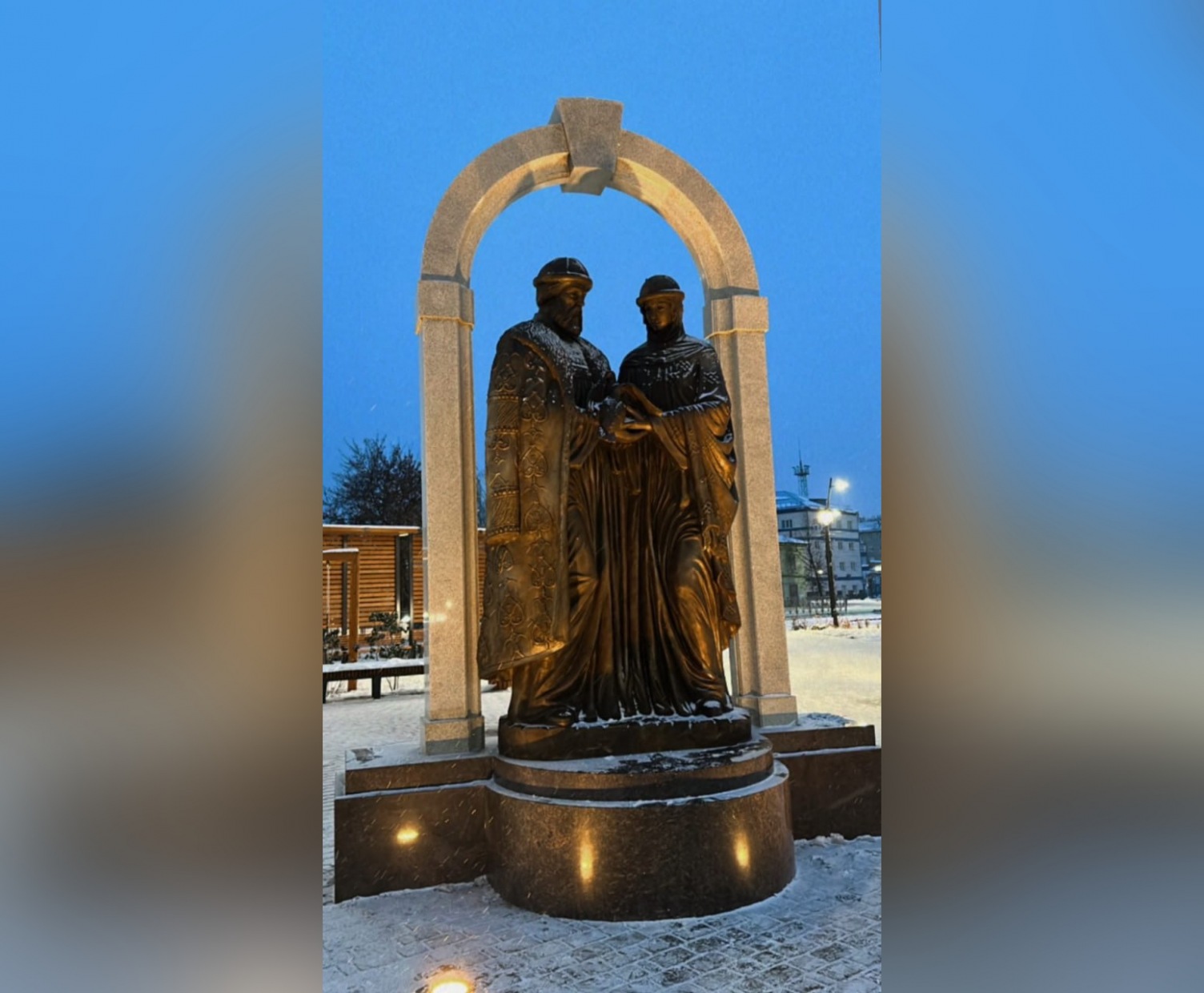 В Кунгуре установлен памятник «Петру и Февронии»