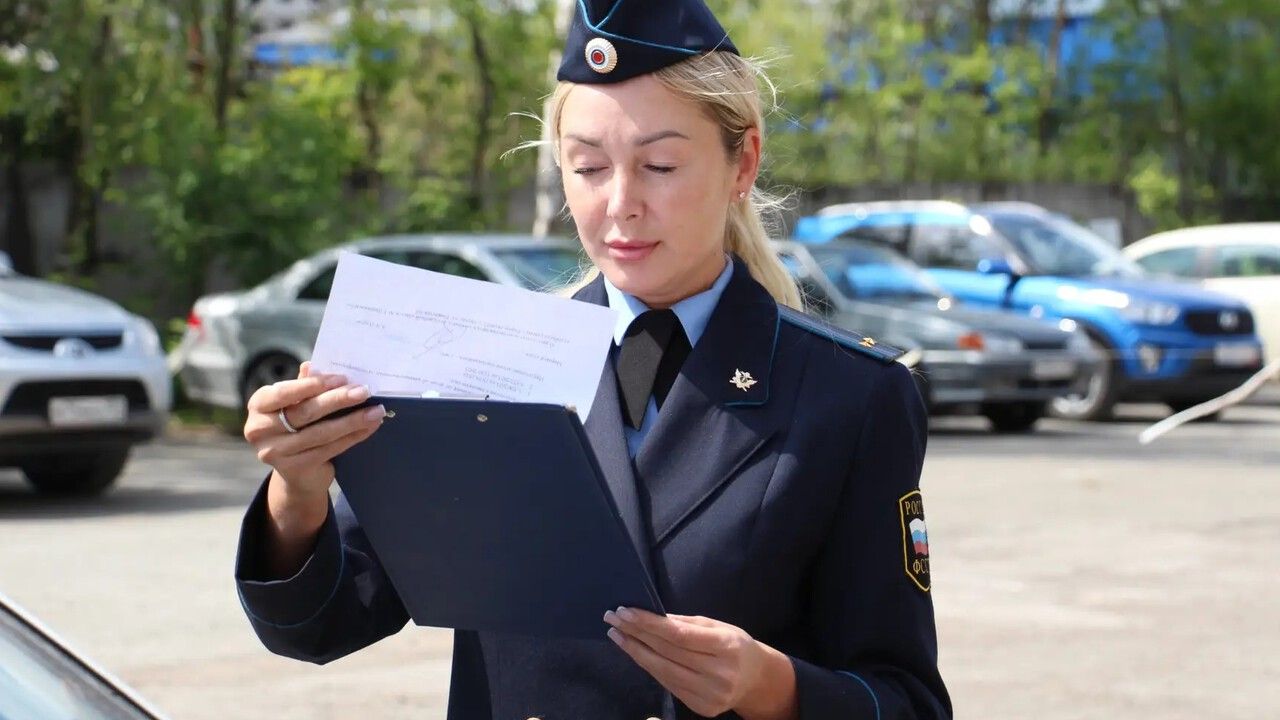 В Перми в Камской Долине снесли самовольное здание после вмешательства приставов