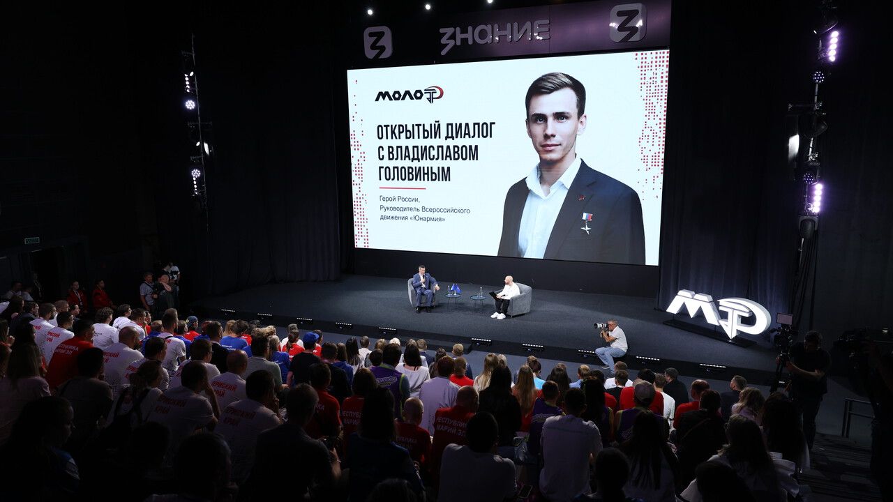 «Здесь у всех горят глаза»: почему визит Героя России Владислава Головина в Пермь стал событием для всего края