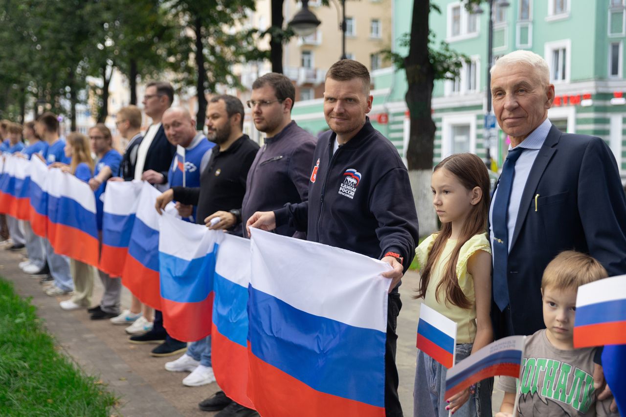 По словам ветерана СВО Александра Григоренко, российский триколор на борту боевой машины давал бойцам на передовой мощную поддержку. Фото: Юрий Евдокимов