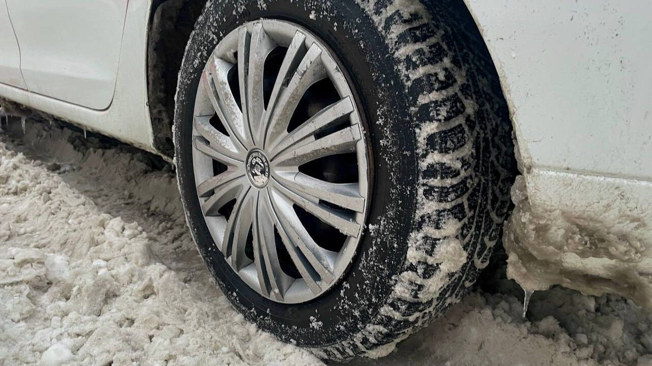 МЧС предупредило жителей Пермского края о гололедице на дорогах 