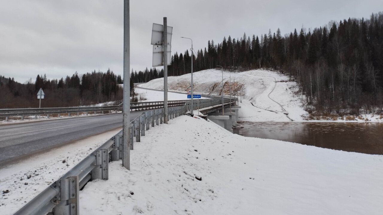 В Прикамье отремонтировали мост через реку Вильву 