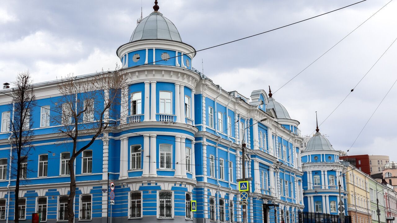 Неформального лидера таджикской диаспоры в Прикамье на 50 лет выдворили из РФ и лишили гражданства