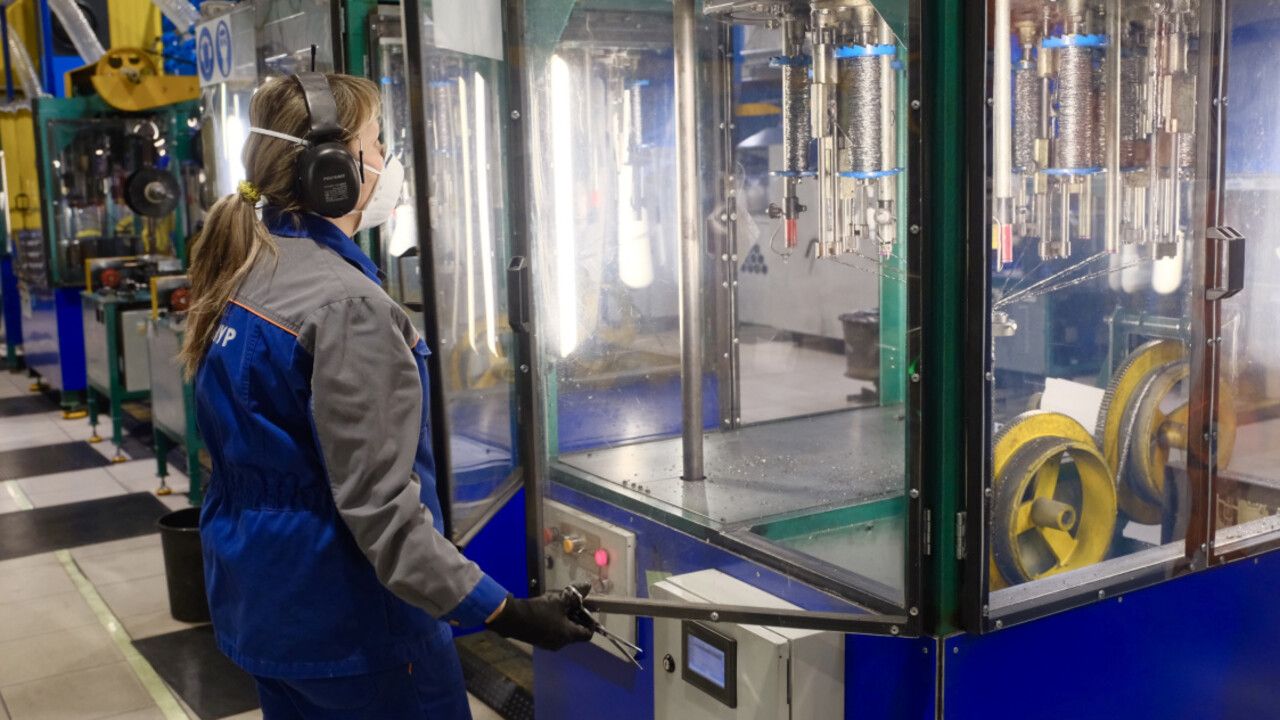 Губернатор Прикамья посетил производственные цеха компании «Силур» в Перми 