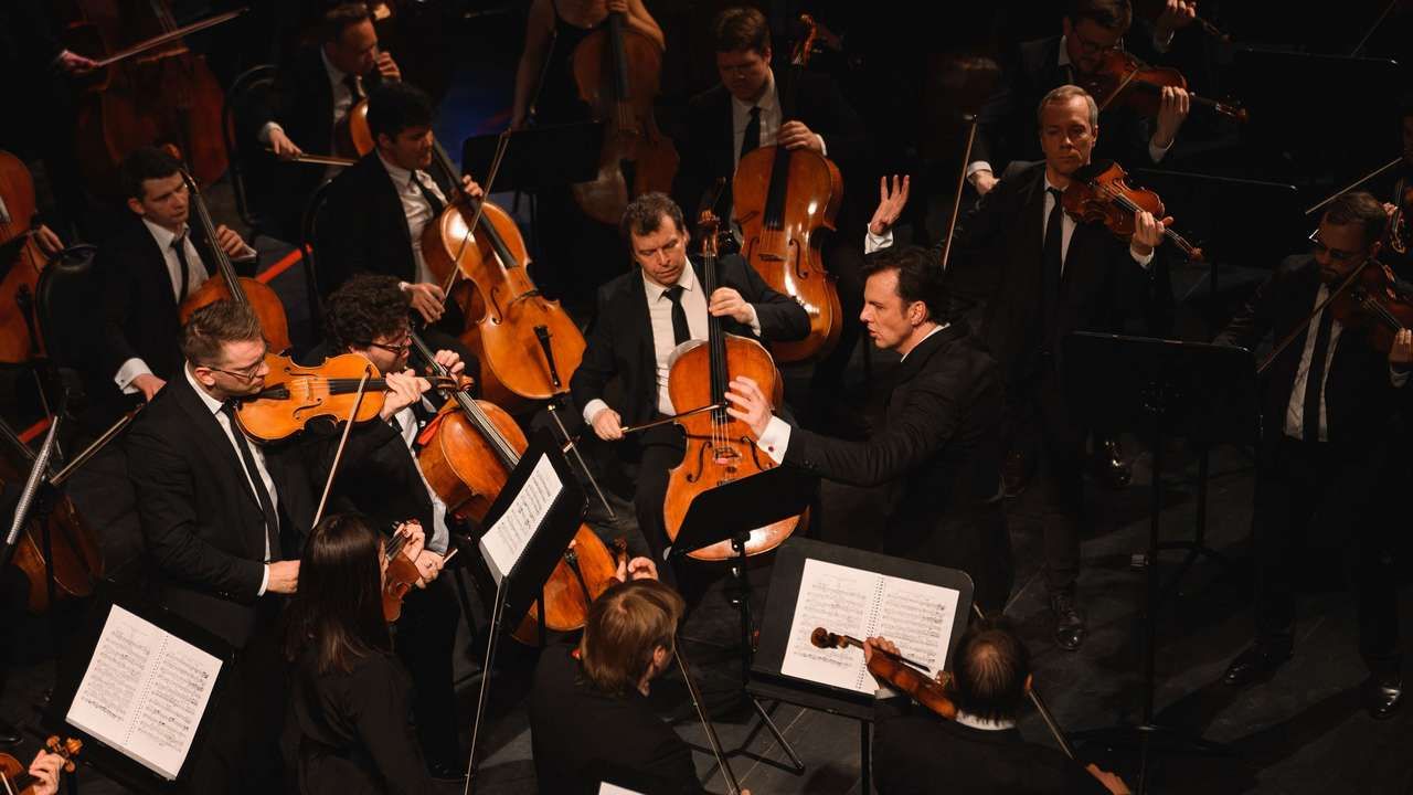 МusicAeterna под управлением Теодора Курентзиса даст юбилейный концерт в Пермском театре оперы и балета