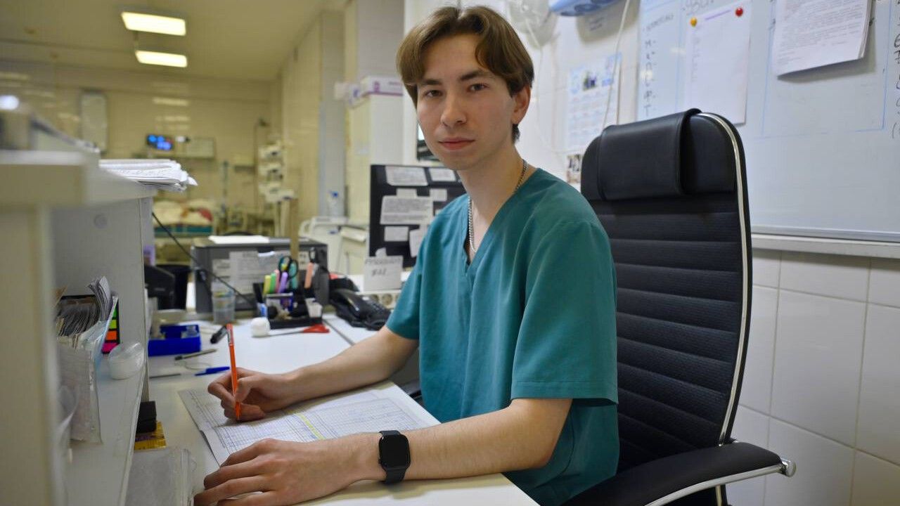 Более 70 студентов-медиков получили выплаты за совмещение учебы и работы в Прикамье