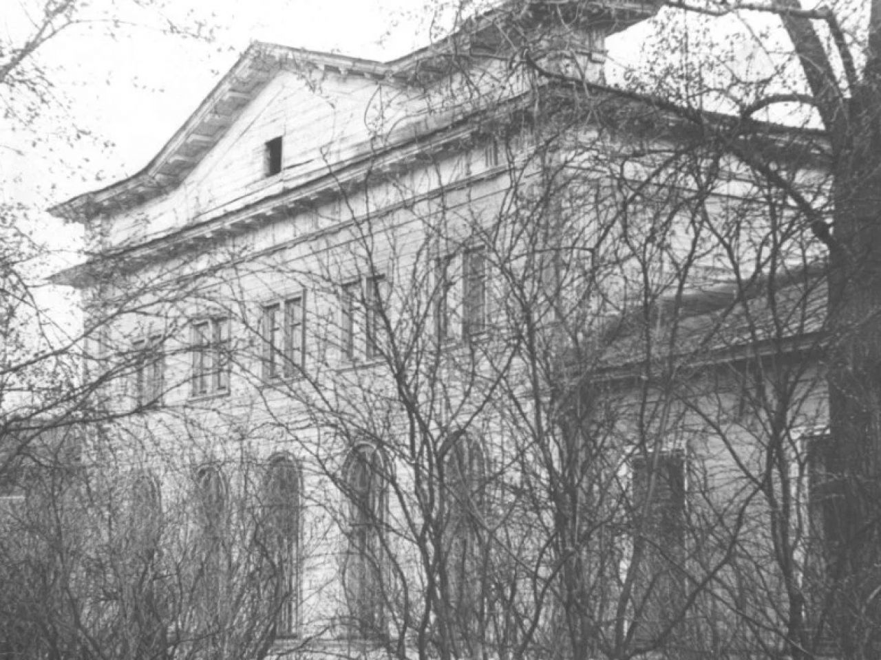 Училище детей канцелярских служителей. Фото: ПГКУБ им. А. М. Горького. ФФ. Оп. 1. Д. 544.