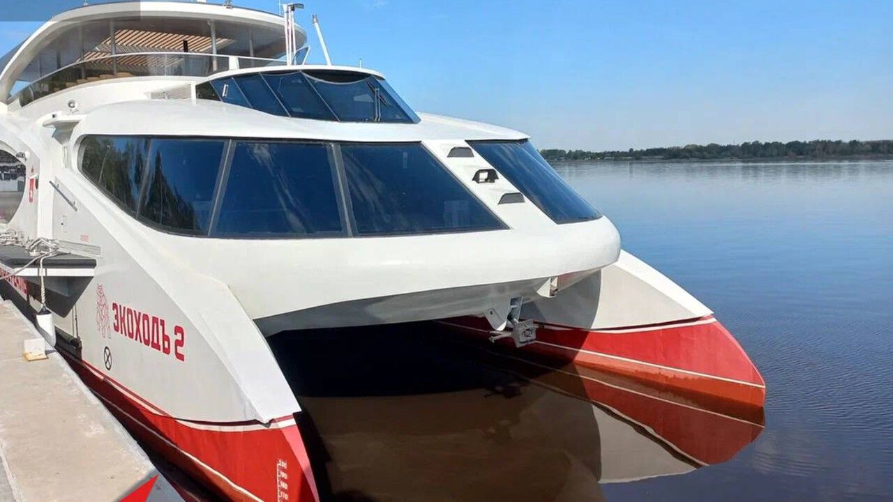 ​В Перми с 4 мая возобновляются регулярные рейсы электрокатамарана «ЭкоходЪ 2»