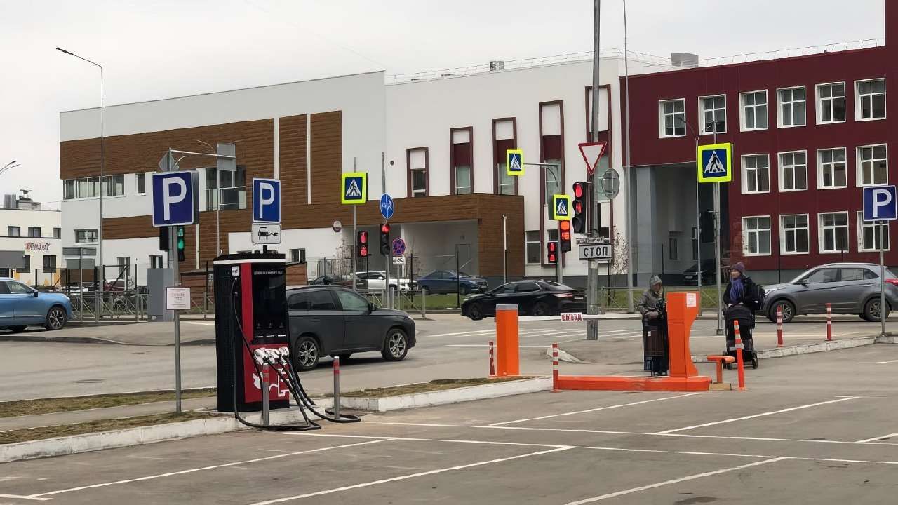 В Пермском крае благодаря господдержке появилось еще 26 электрозарядных станций