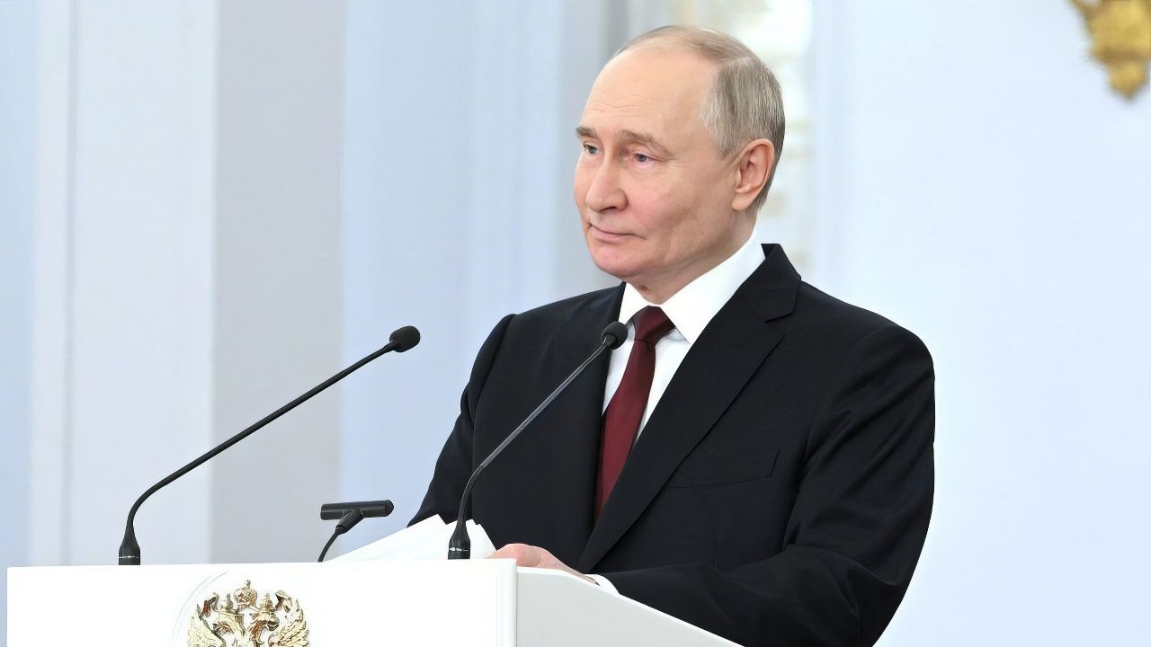 ​Владимир Путин проведет итоговую прямую линию с россиянами в декабре