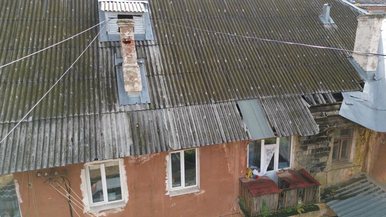 Прокурор добился в суде защиты прав более 50 жителей аварийного дома в Перми