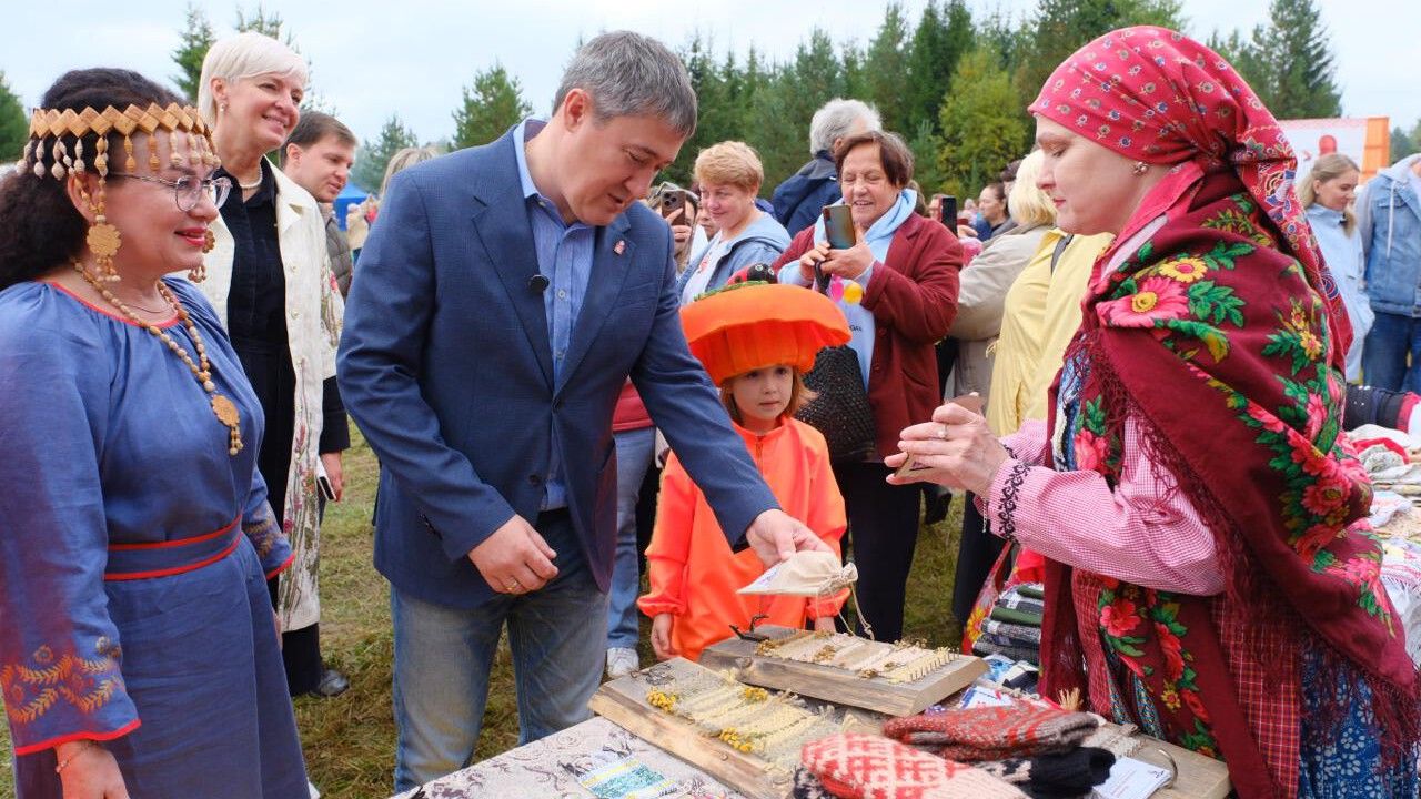 ​Фестиваль «Ай да рыжик!» проходит в Верх-Юсьве в рамках празднования 100-летия Коми-Пермяцкого округа