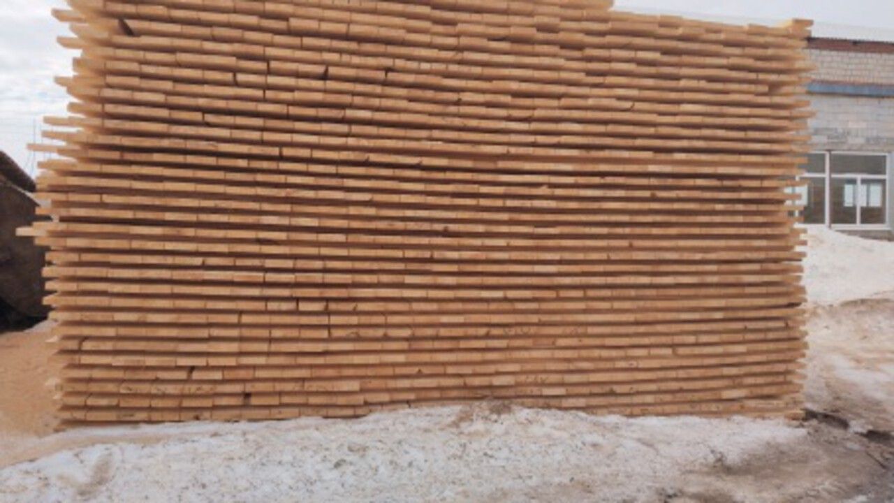 ​В 2026 году из Прикамья в регионы России отправили более 44 тысяч кубометров хвойной древесины