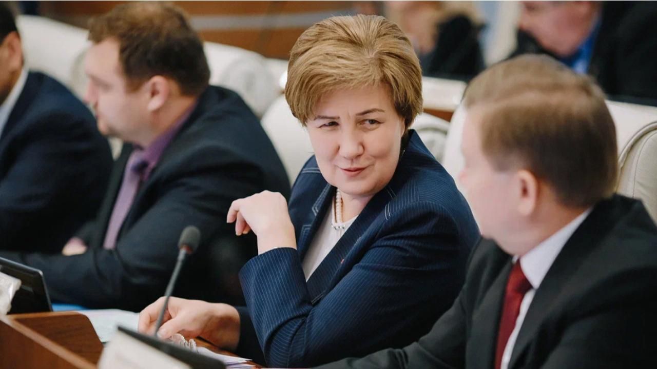 «Звезда» поздравляет милых дам с наступающим 8 марта