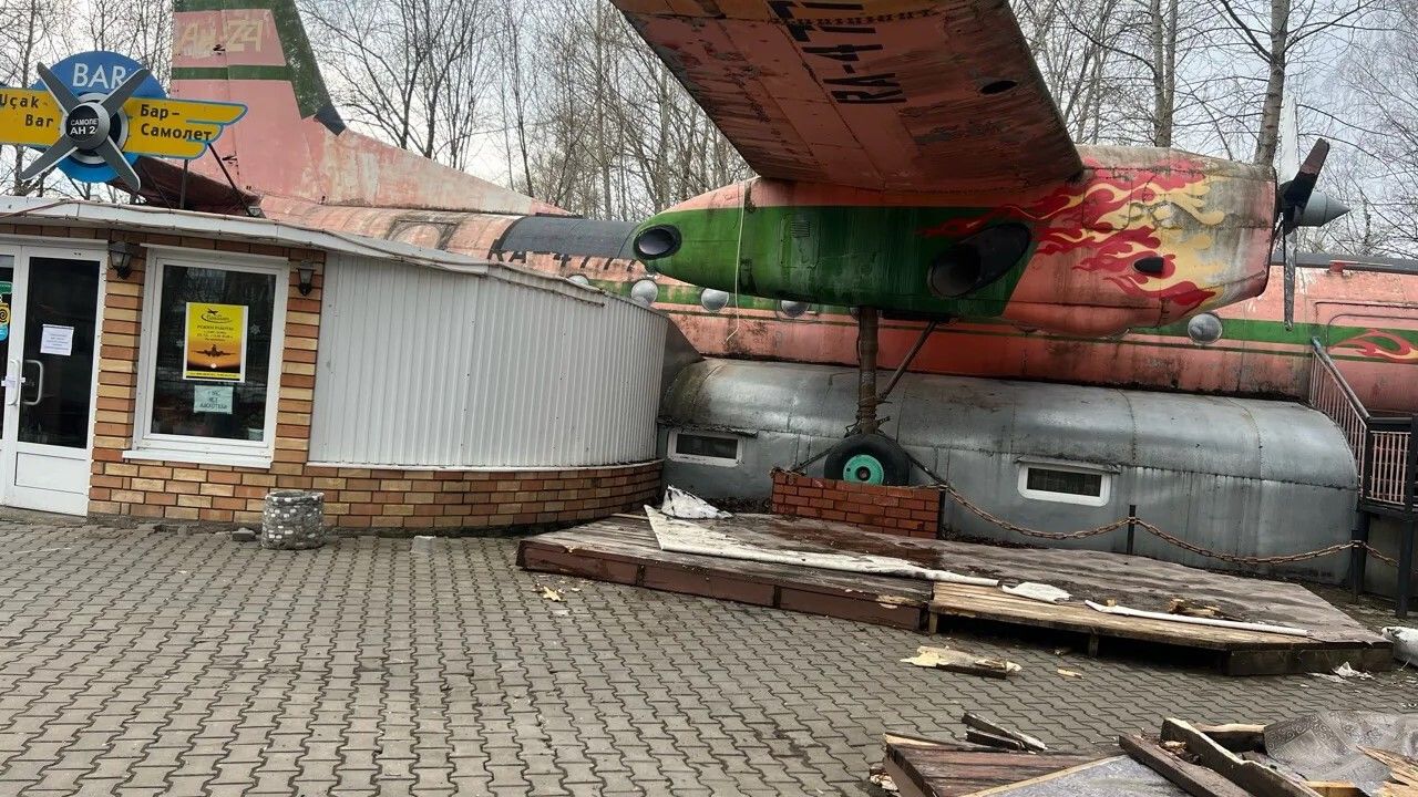 ​В Перми из-за санитарных нарушений закрыли кафе «Грин Бистро» и «Самолет»