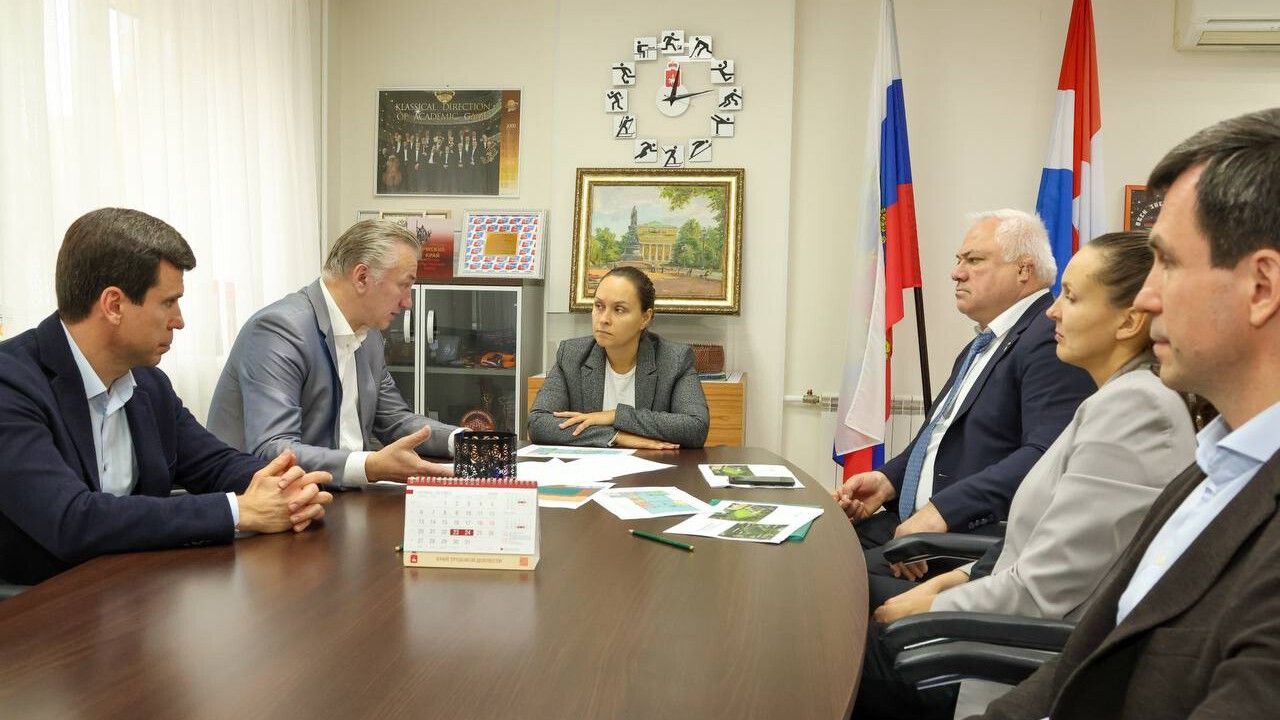Минспорт Пермского края подписал соглашение о развитии спорта с «Юностью России» и застройщиком