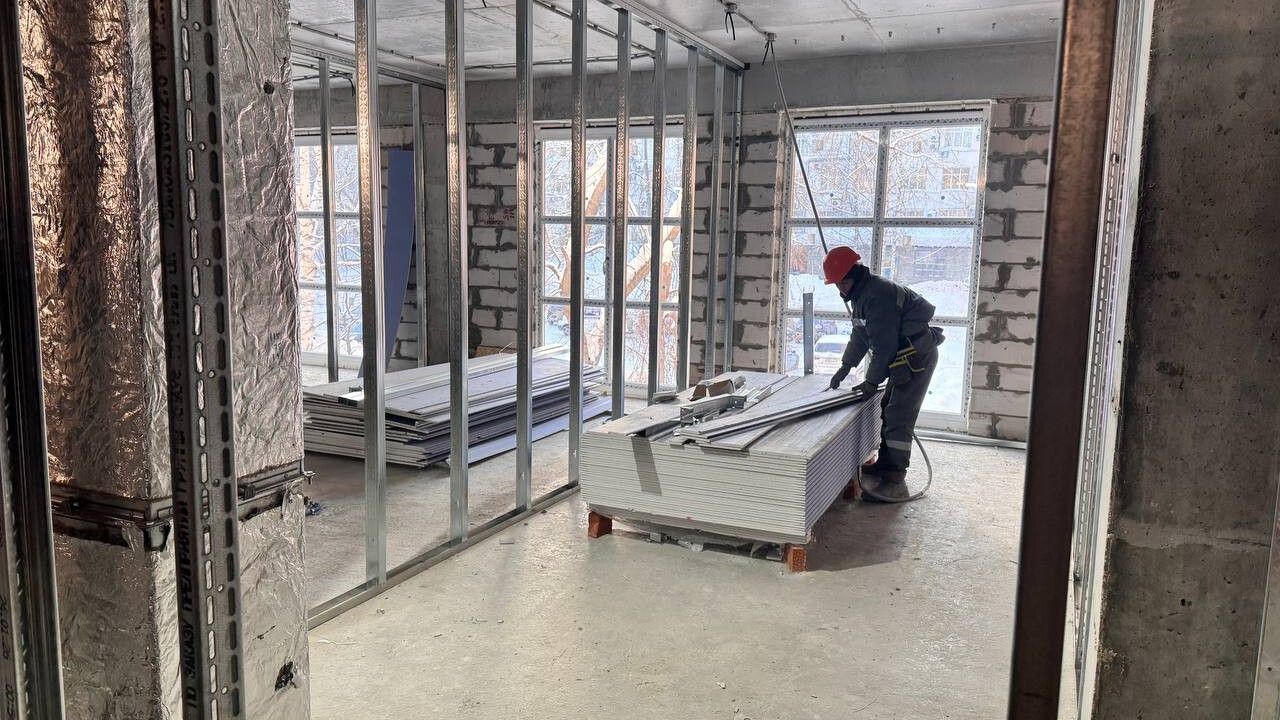 ​Первые номера гостиницы AZIMUT на улице Окулова будут готовы в ближайшее время