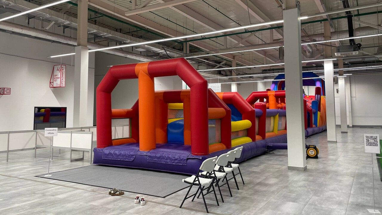 ​В Перми для юных гостей «Экспо-катка» открылась игровая зона с батутами