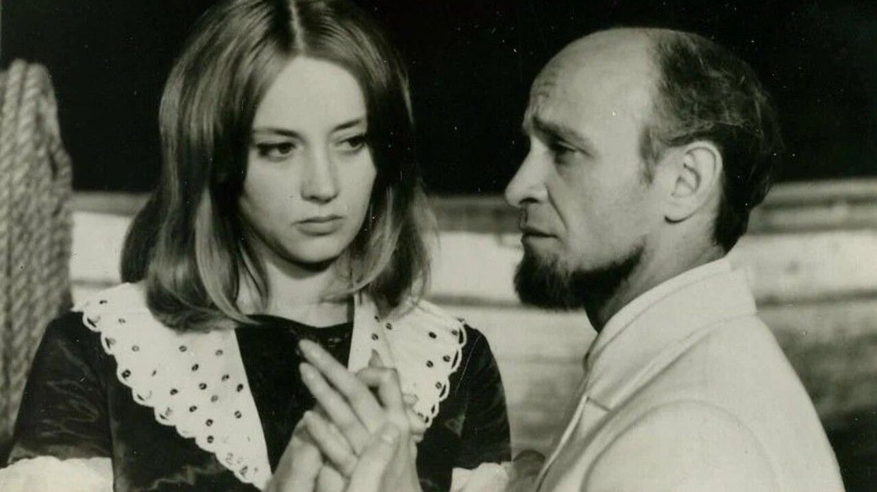 Кадр из к/ф «Бегущая по волнам», 1967 г., реж. Павел Любимов