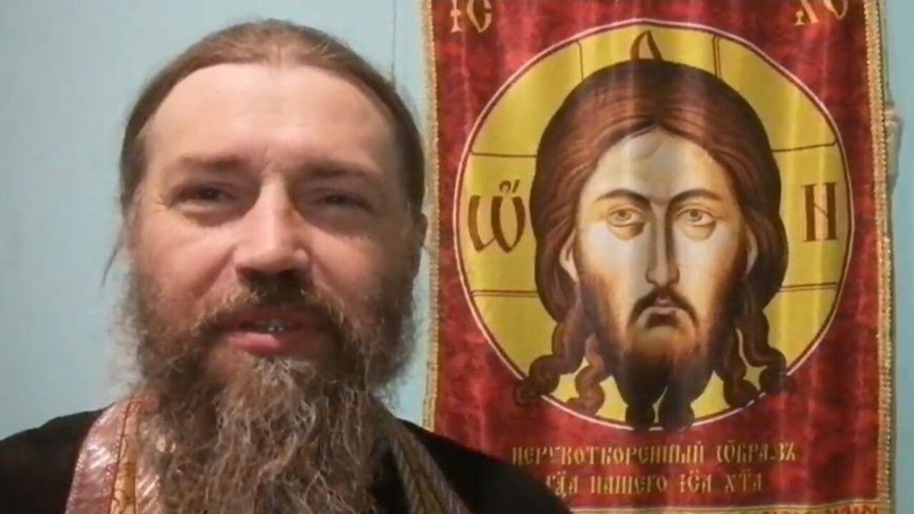 ​В зоне СВО машина бывшего наместника Белогорского монастыря игумена Дорофея попала под обстрел