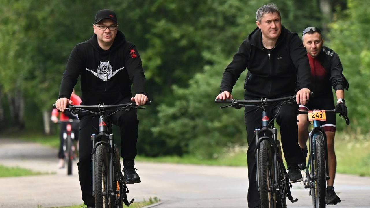 Губернатор и глава Перми проверили благоустройство основной части Черняевского леса