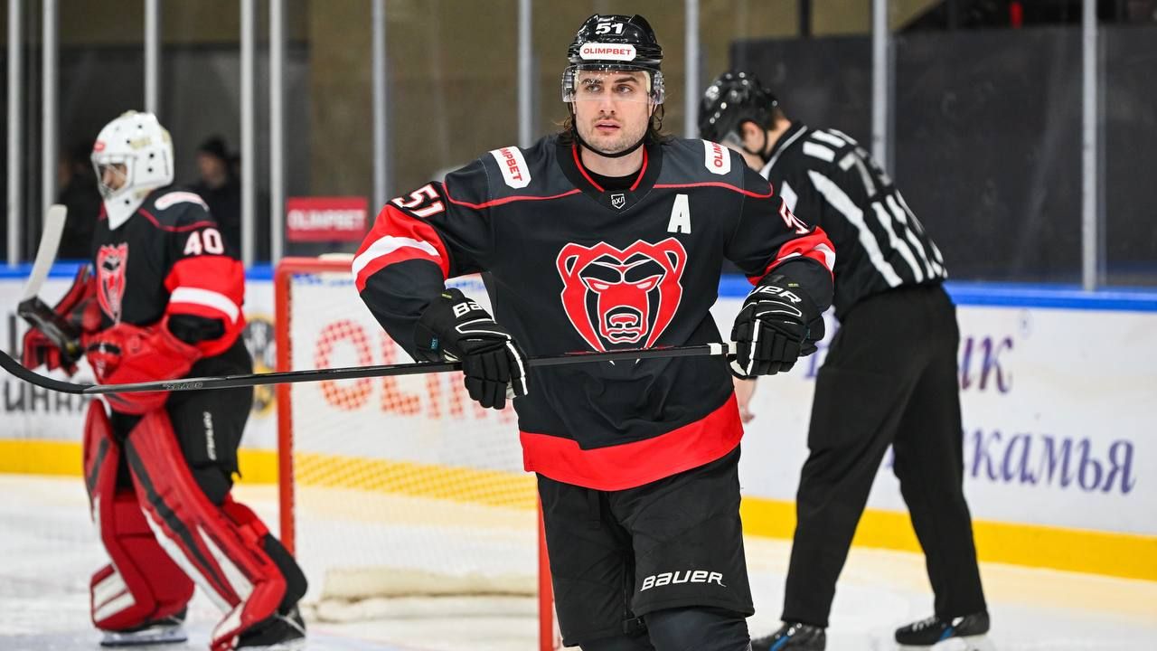 ​«Молот» уступил по буллитам «Соколу»