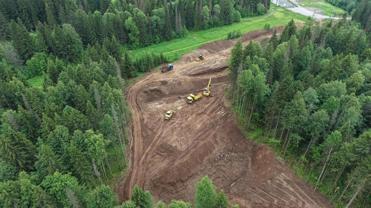 В Перми продолжается строительство проезда и капремонт двух улиц