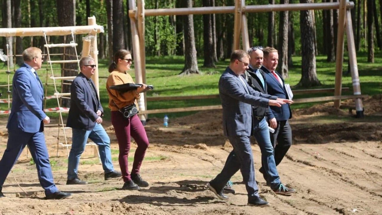 ​Глава Перми проверил ход благоустройства Черняевского леса