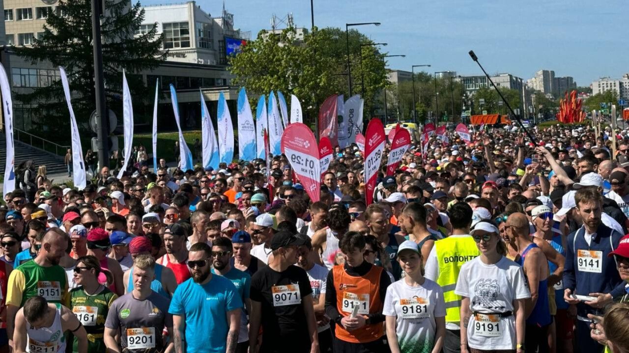 ​Полумарафон «Забег.РФ» в Перми пробежали 6 тысяч человек из 22 регионов России