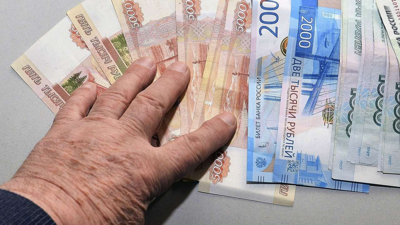 Реальная начисленная зарплата в Пермском крае за год выросла на 9,4%