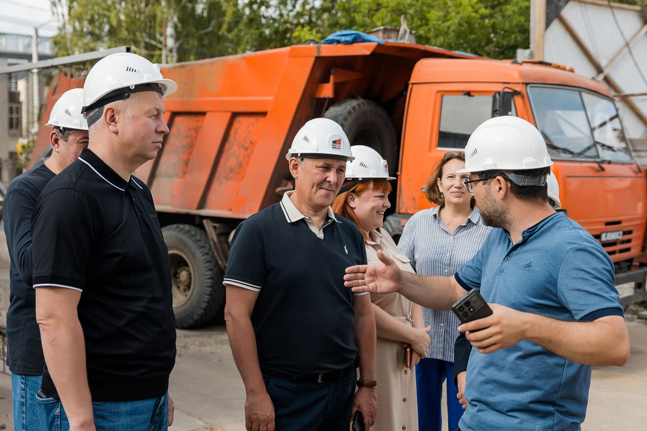Депутат Пермской гордумы, член фракции «Единая Россия» Олег Бурдин: «Сопровождая ребят на всех этапах обучения, наши заводы взращивают для себя инженерную элиту».