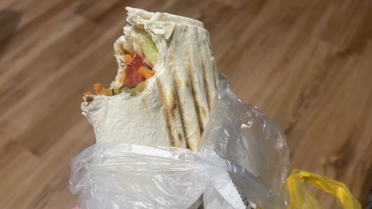 Пострадавшим от отравления в кафе Shaurma Cosmos в Кунгуре выплатят более миллиона рублей компенсаций