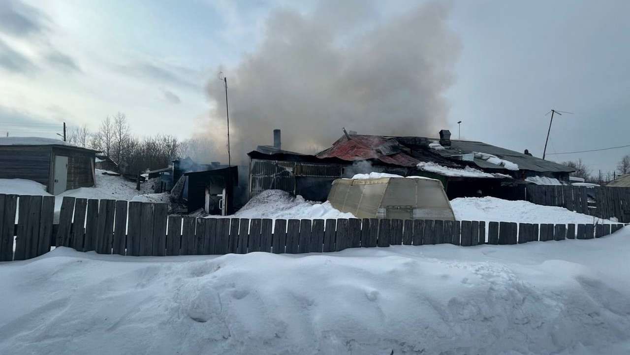 Глава Соликамска выразил соболезнования родным и близким погибших при пожаре сотрудников МЧС