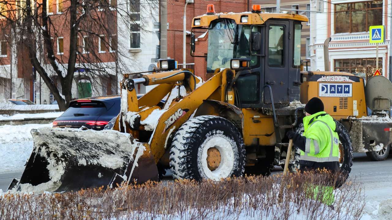 Глава Перми: городские службы готовы к работе в новогодние праздники