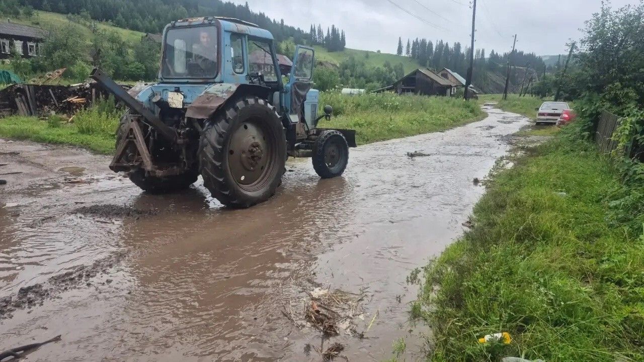 Жители Октябрьского округа и села Кын получат выплаты после паводка