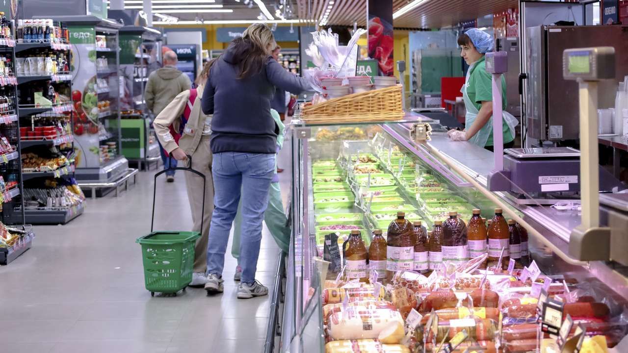 ​Пермяки стали тратить меньше денег на товары