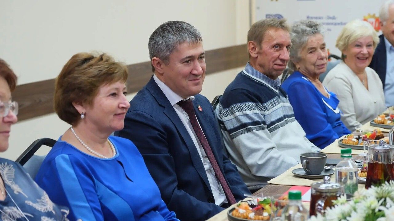 Дмитрий Махонин встретился с ветеранами промышленных предприятий Прикамья