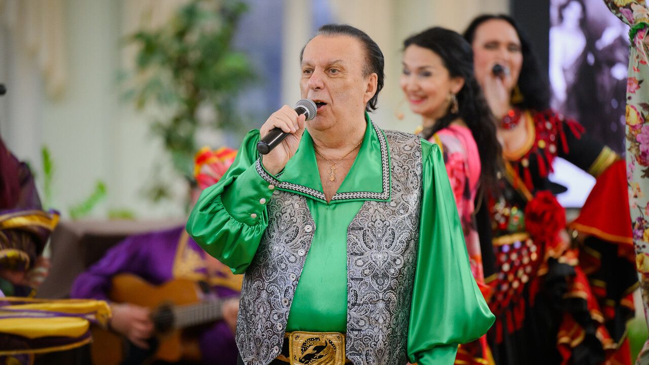 Артисту и худруку пермского «Ромэна» Виктору Суховскому исполнилось 80 лет 