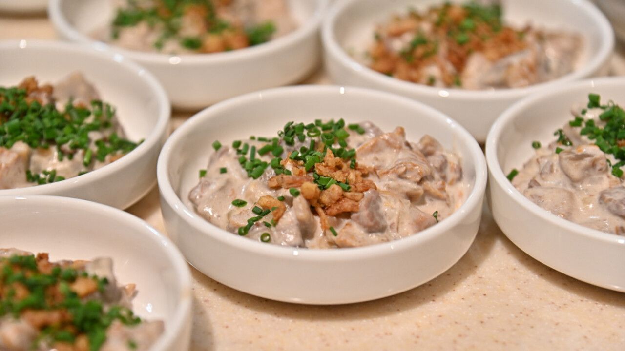 ​Пермский край в Москве представил уникальное блюдо с лосятиной и лисичками