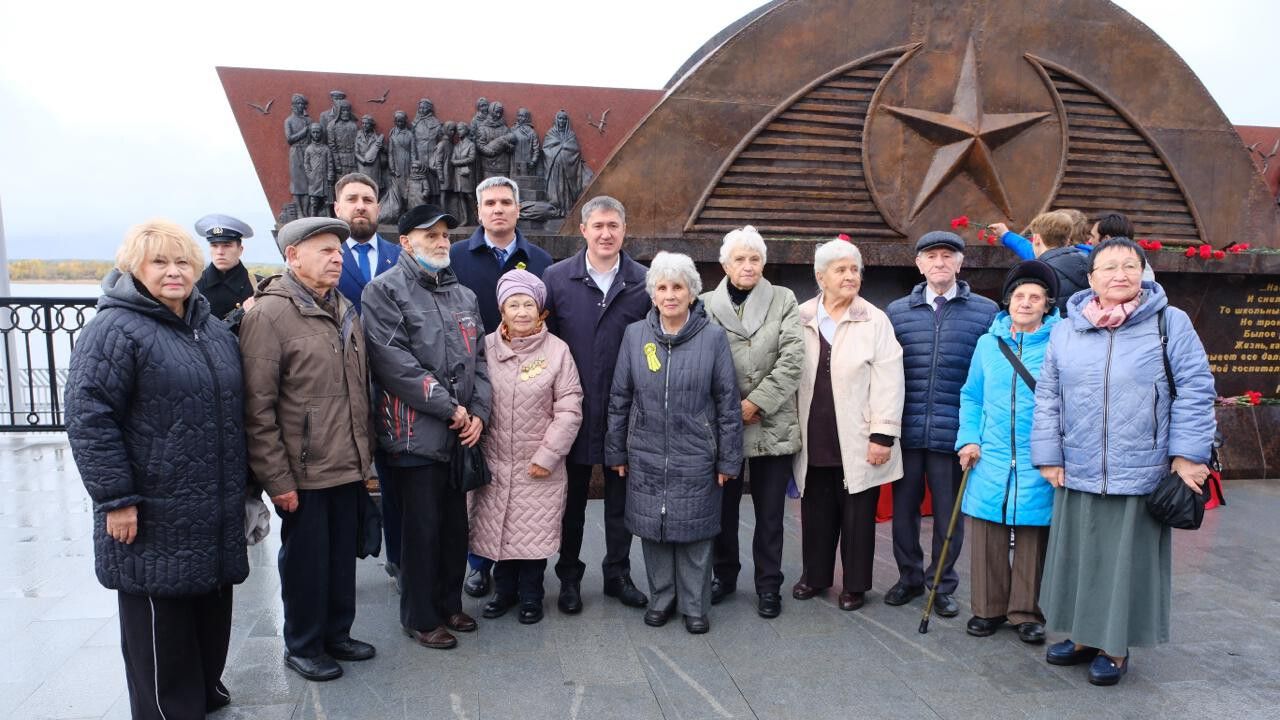 В Перми открылся памятник «Эвакуация» у Речного вокзала