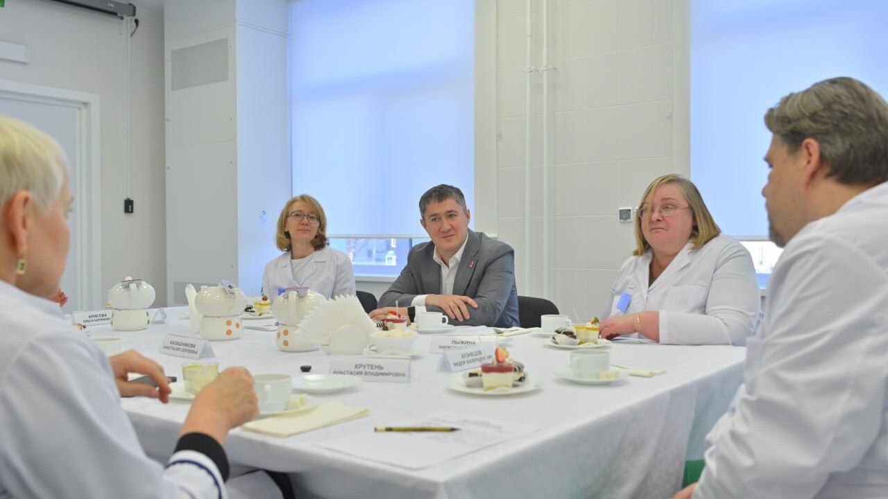 По программе «Земский доктор/фельдшер» в регионе в 2025 году устроилось на работу 170 человек