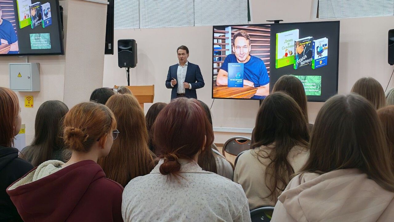 Место встречи писателей и читателей: в Горьковке открылся клуб «Литературный дом»