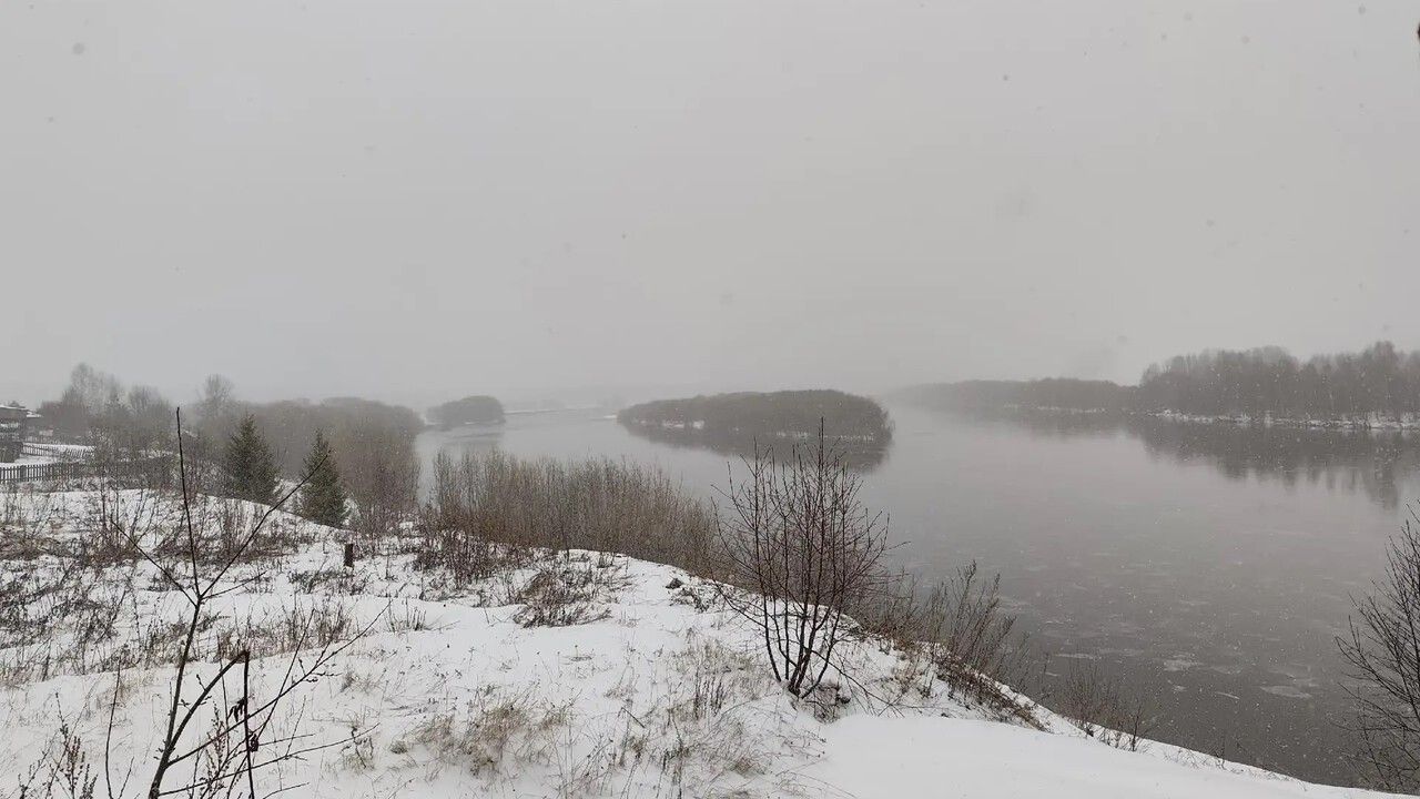 Поиски пропавших рыбаков ведутся на Вишере
