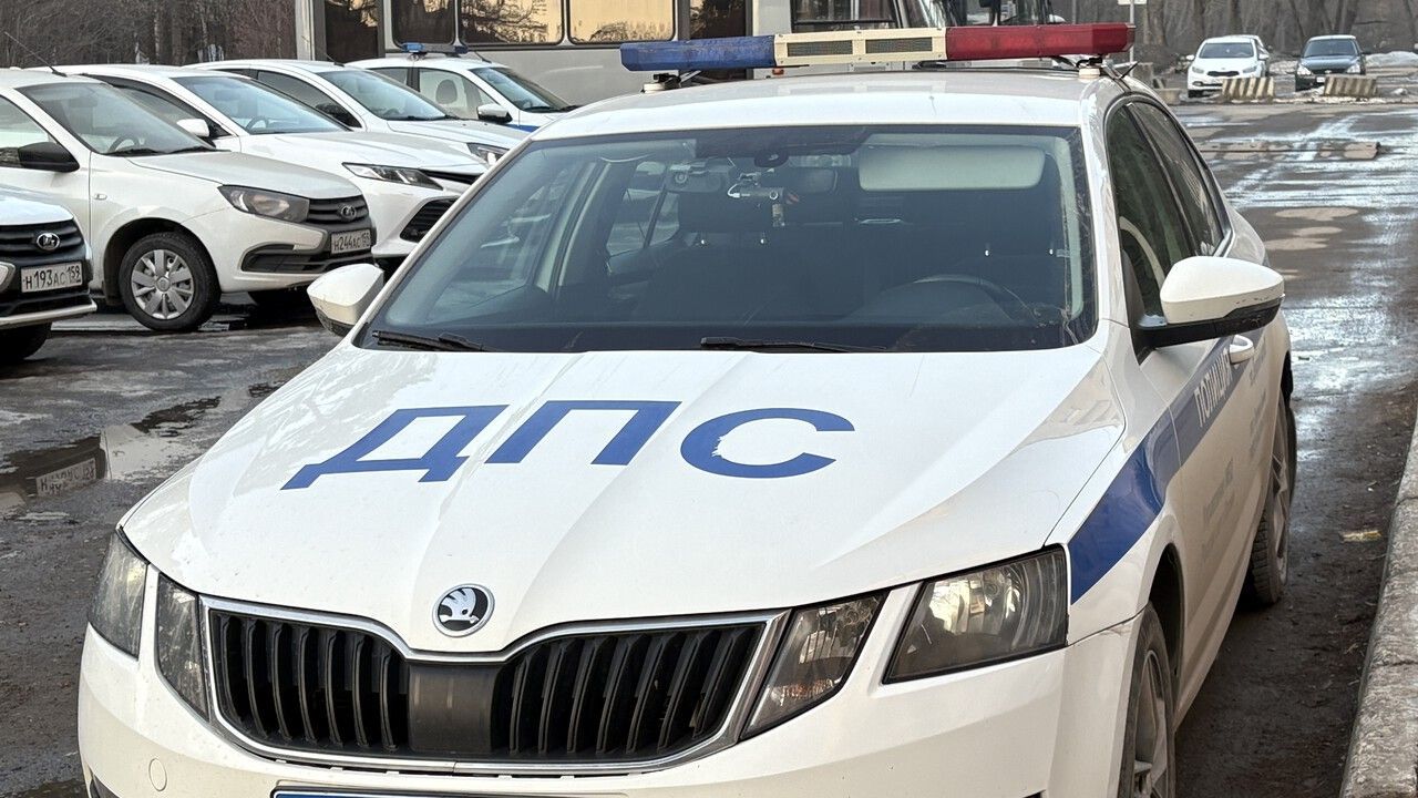 ​В Прикамье за 2025 год камеры зафиксировали более 20 тысяч случаев использования телефонов водителями за рулем