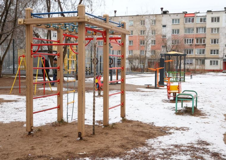 ​В 2025 году в Перми обустроены 73 детские игровые и спортивные площадки