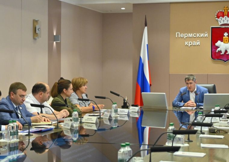 Губернатор Прикамья поручил главам округов ускорить заключение контрактов по проектам благоустройства